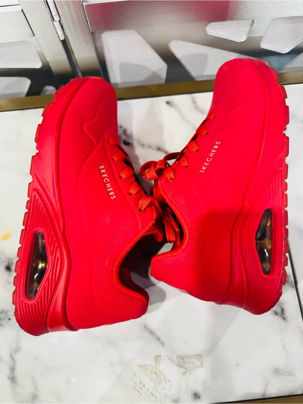 Skechers Uno Stand On Air Red Sneakers Air-Cooled Memory Foam Women’s 9